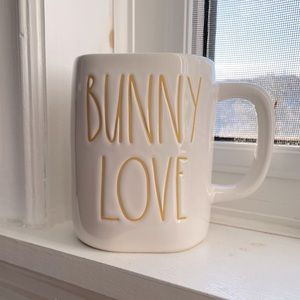 NWT Rae Dunn Bunny Love Mug